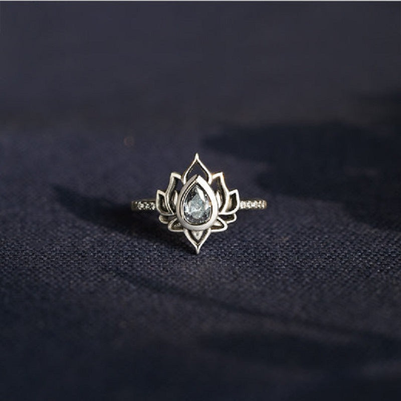 Dhalia Ring
