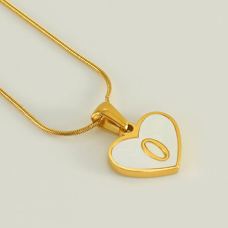 Ellie Pearl Monogram Necklace