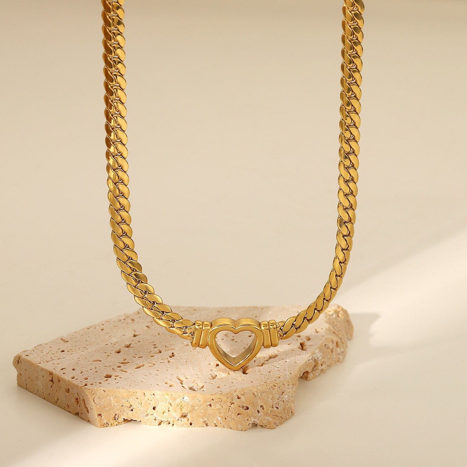 Aphrodite Necklace