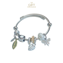 Load image into Gallery viewer, Pearl Heart Charm Bracelet
