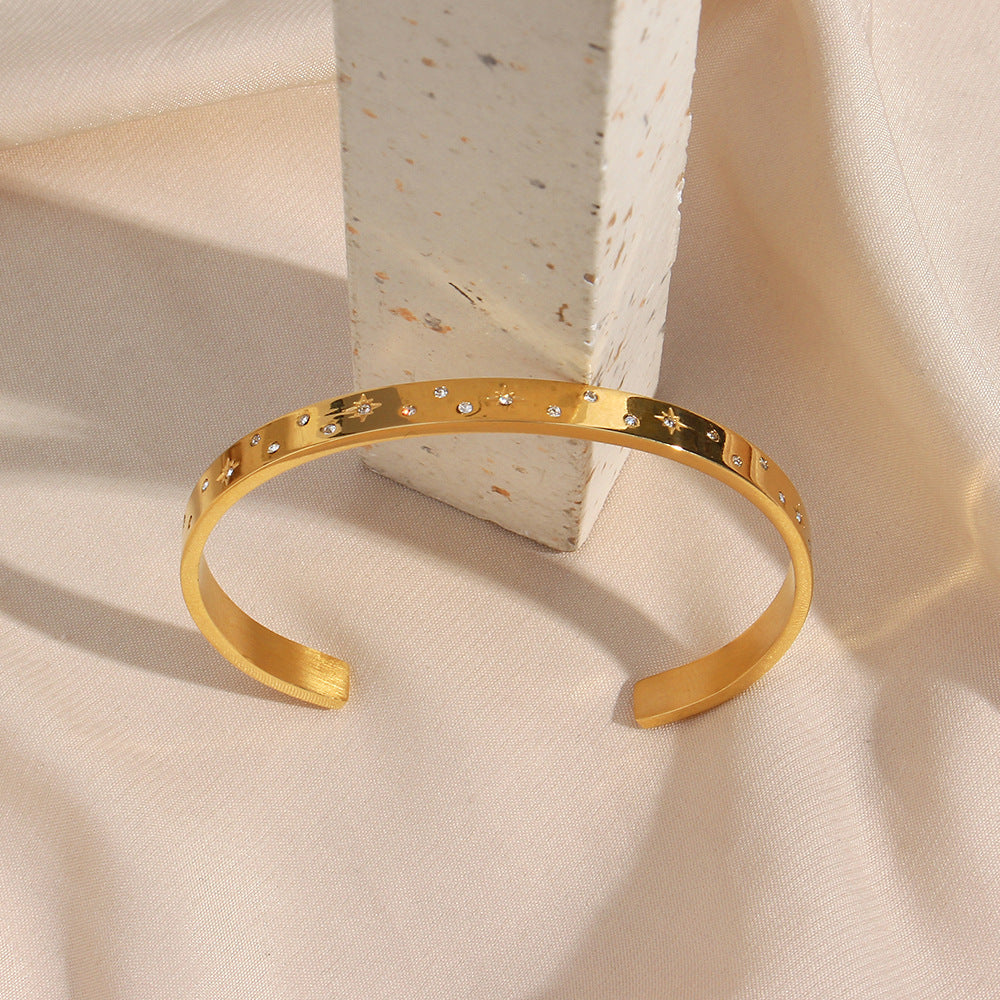 SELENA Gold Bangle