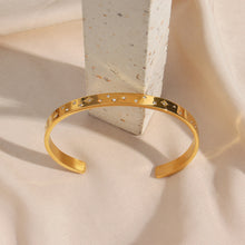 Load image into Gallery viewer, SELENA Gold Bangle
