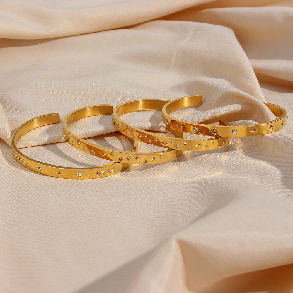 SELENA Gold Bangle