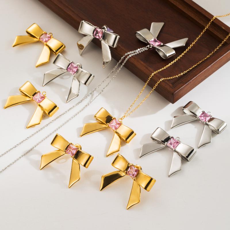 Trixie Bow earrings and necklace