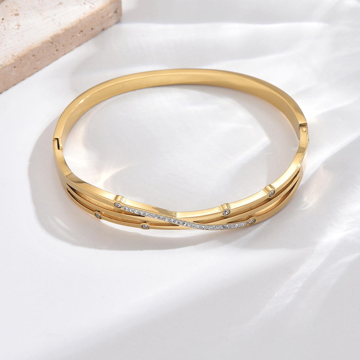 Gala Gold Bangle