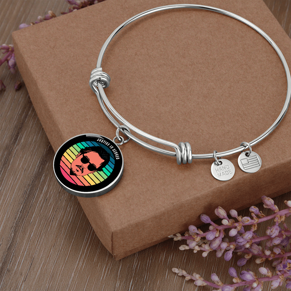 Truth Never Perishes, Johnny Depp Keepsake bangle